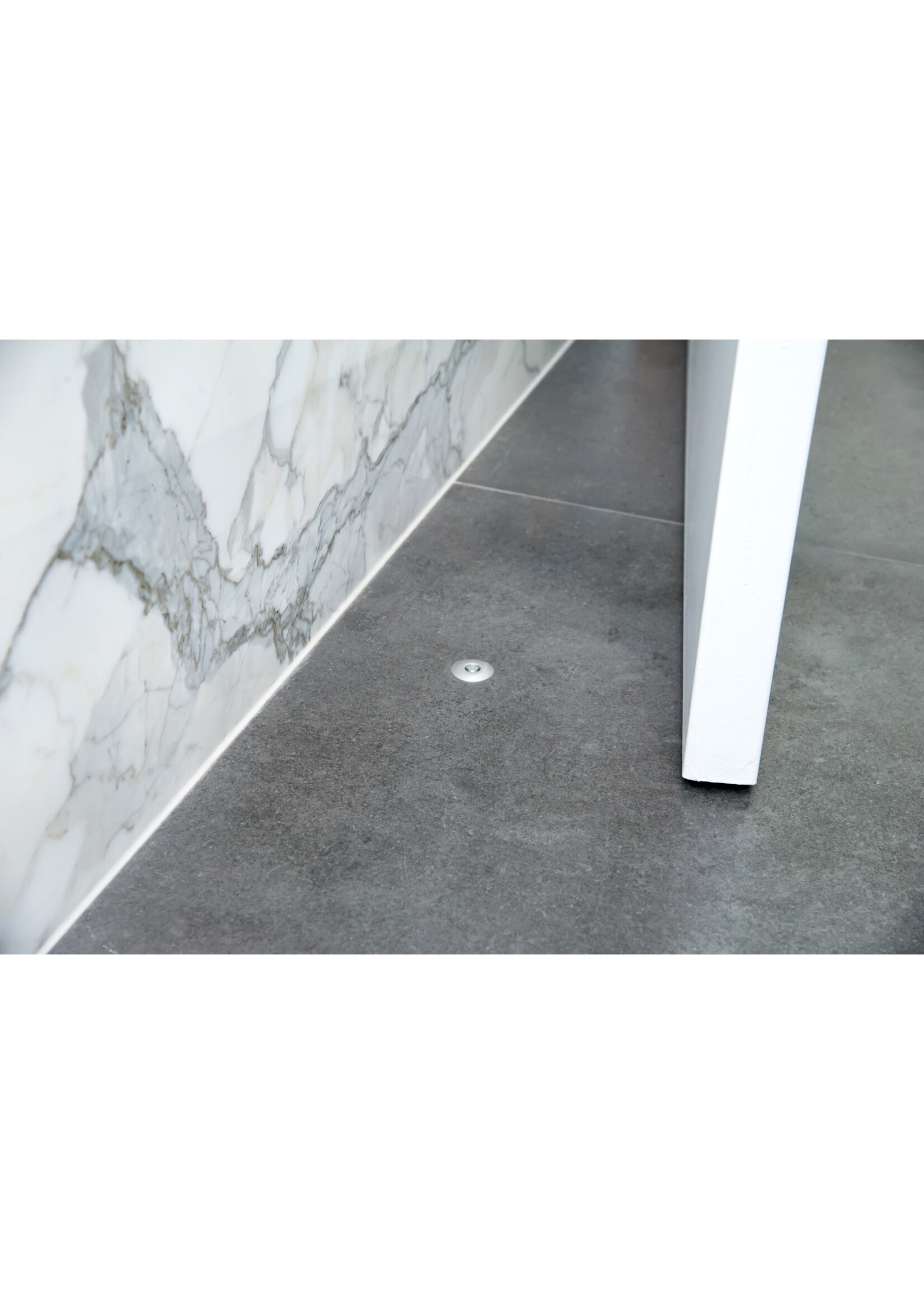Innovatieve magnetische deurstop oplossing voor draaideuren en schuifdeuren