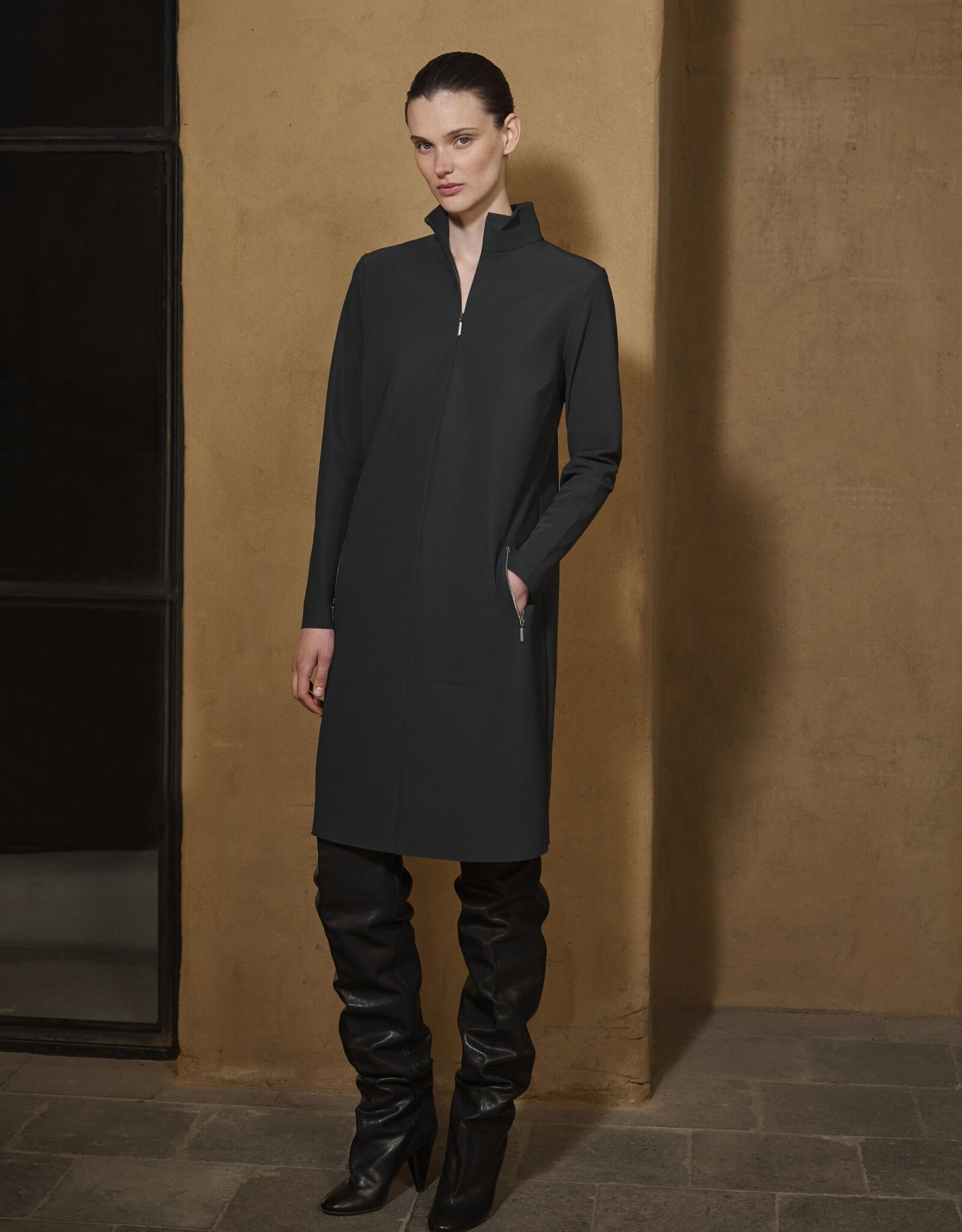 JapanTKY Tanomo Jurk Black Rits