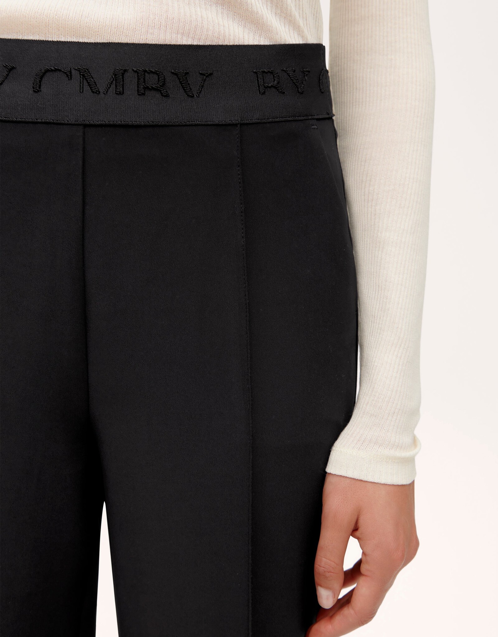 Cambio Pantalon Ava. Black
