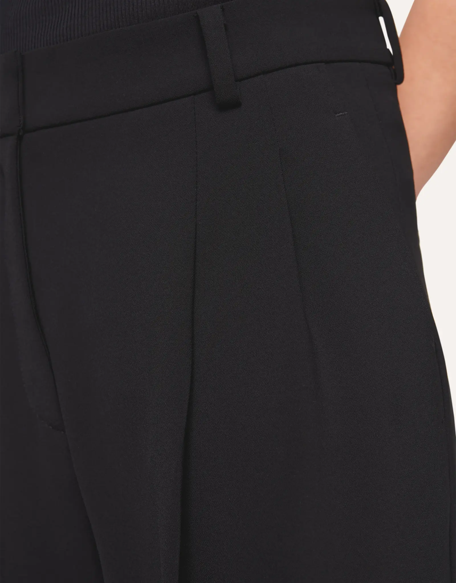 Cambio Pantalon Anny Black Trend Detail