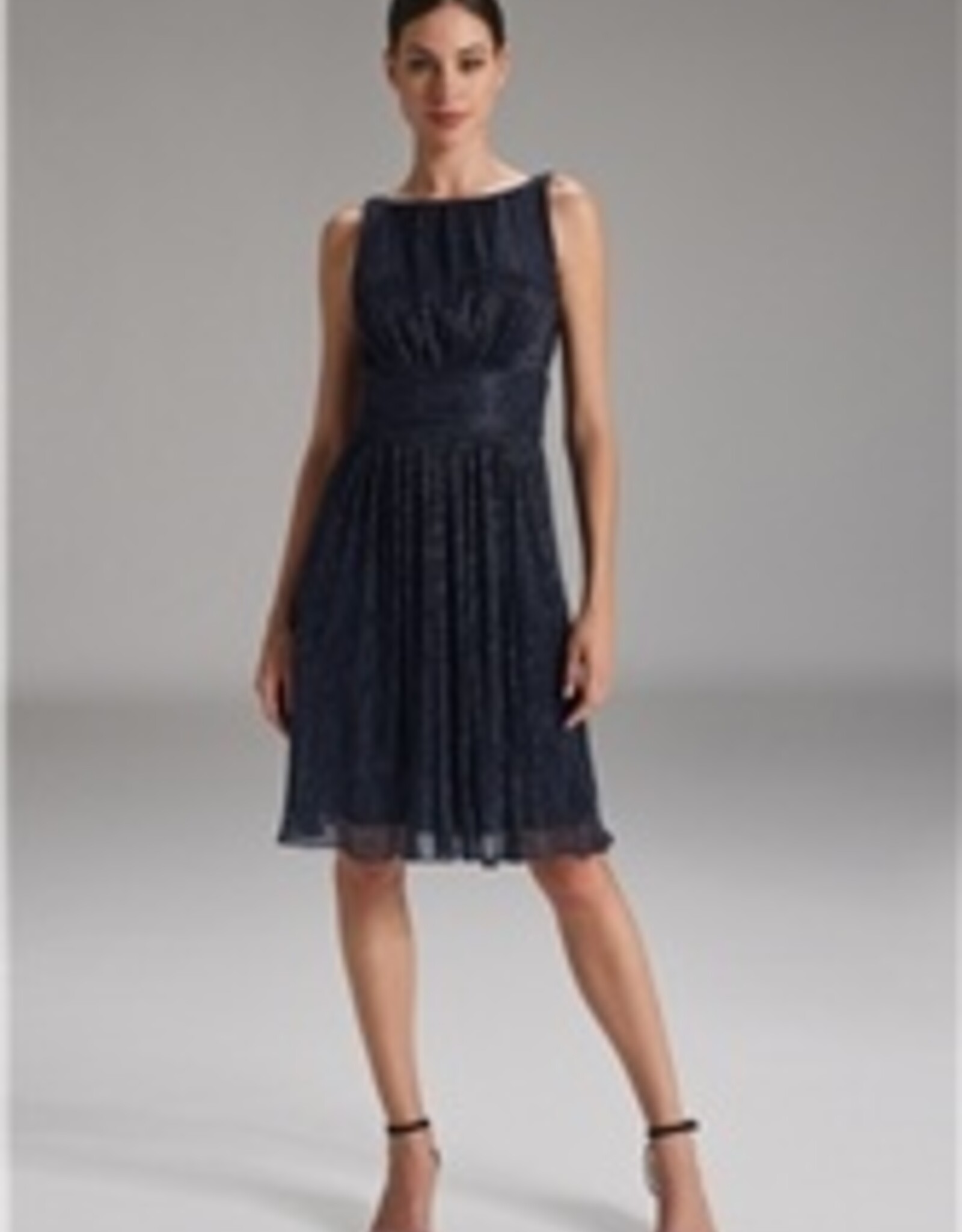 Swing Gepliseerde Metalic Navy Jurk