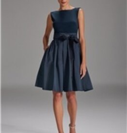 Swing Jurk Navy Met Taft Rok