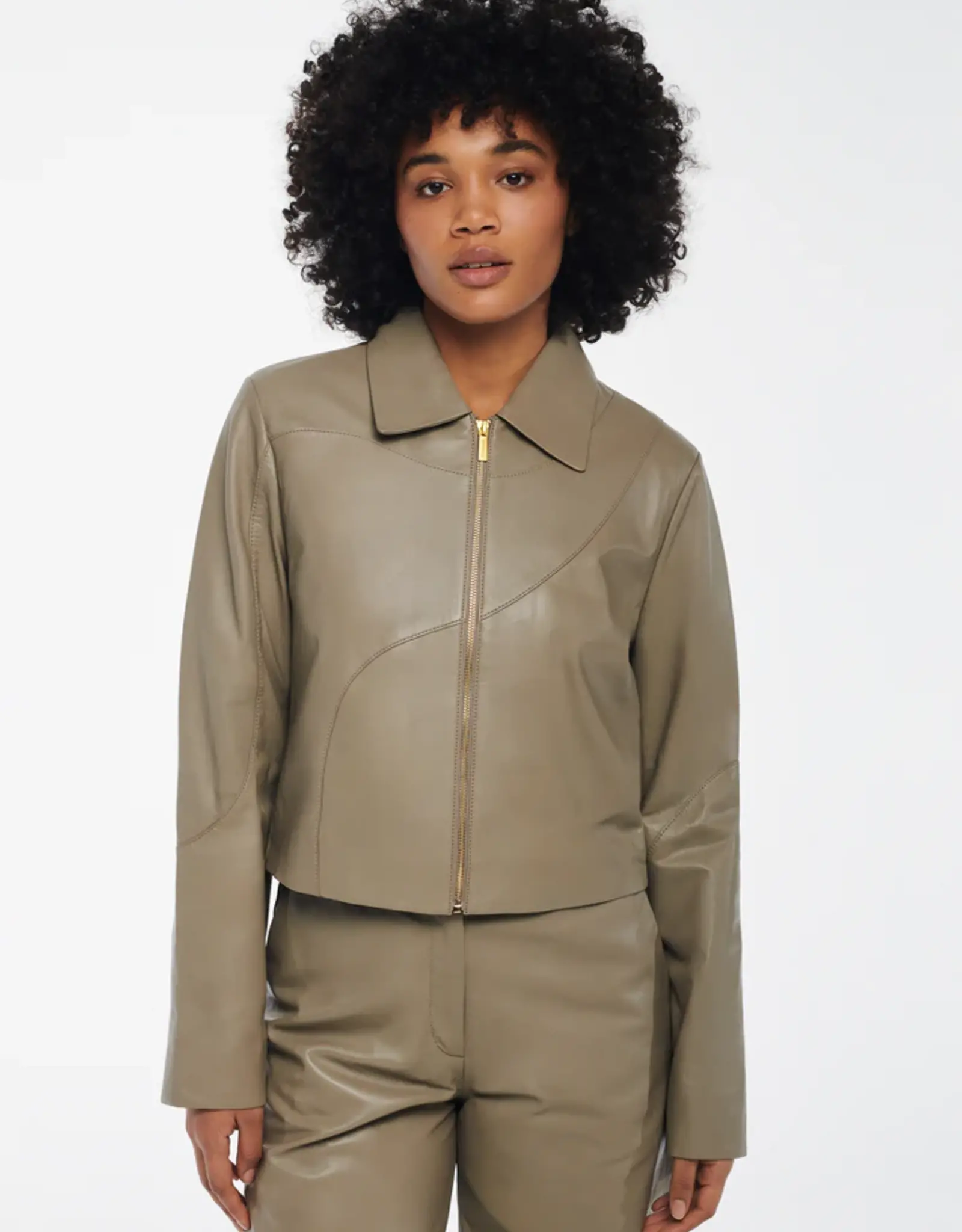 Studio AR Cadena Sheep Soft Waxed  Clay