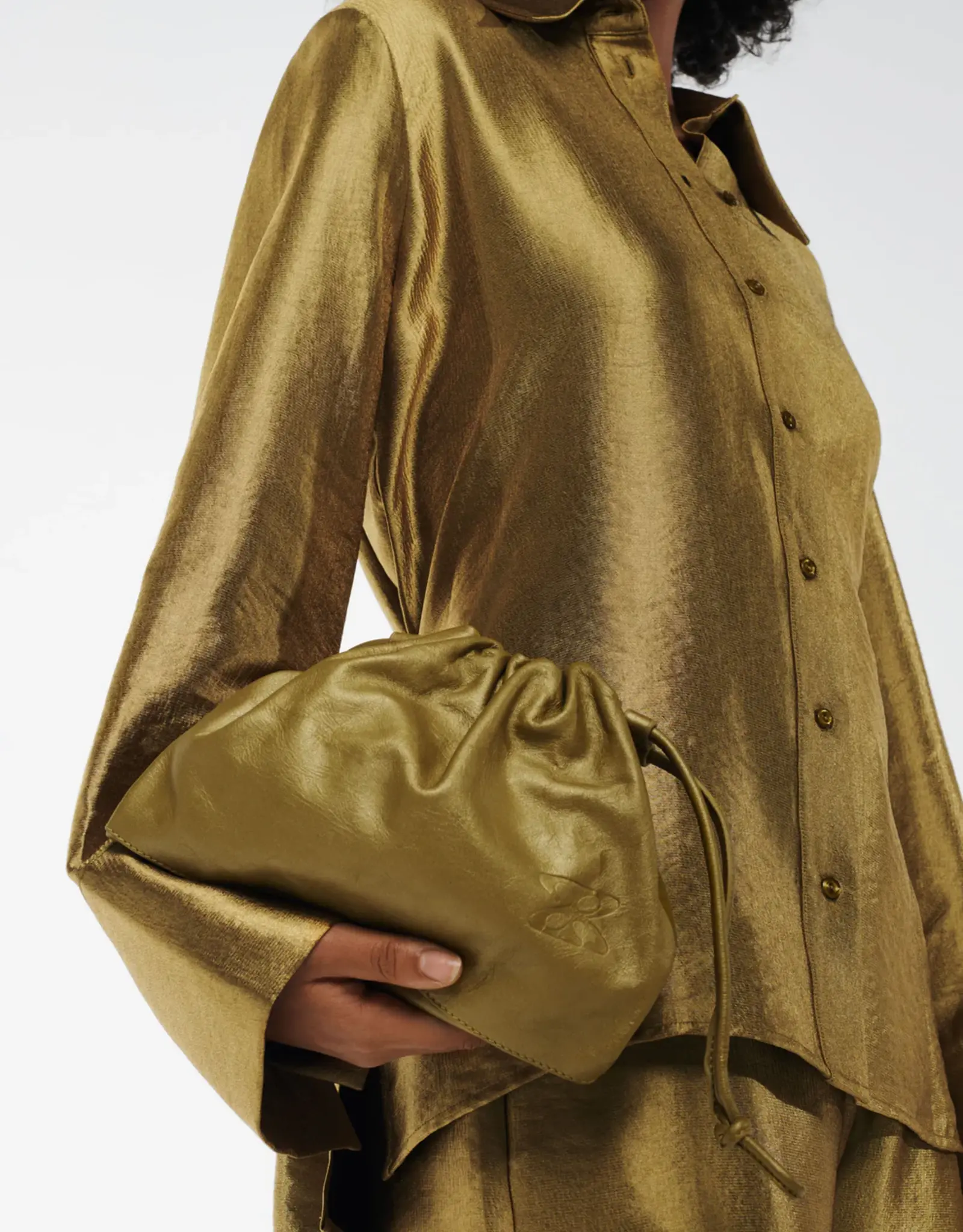 Studio AR Tasje Cora Cow Mild Met. Avocado