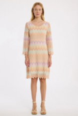 Ana Alcazar Jurk Fijne Zig Zag Print Pastel L.Mouw