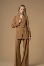 Kocca Blazer Giovita Camel Met Lurex Krijtsteep en Broche