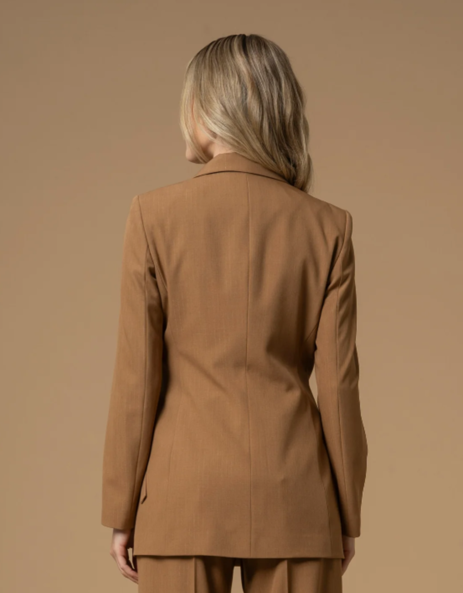 Kocca Blazer Giovita Camel Met Lurex Krijtsteep en Broche