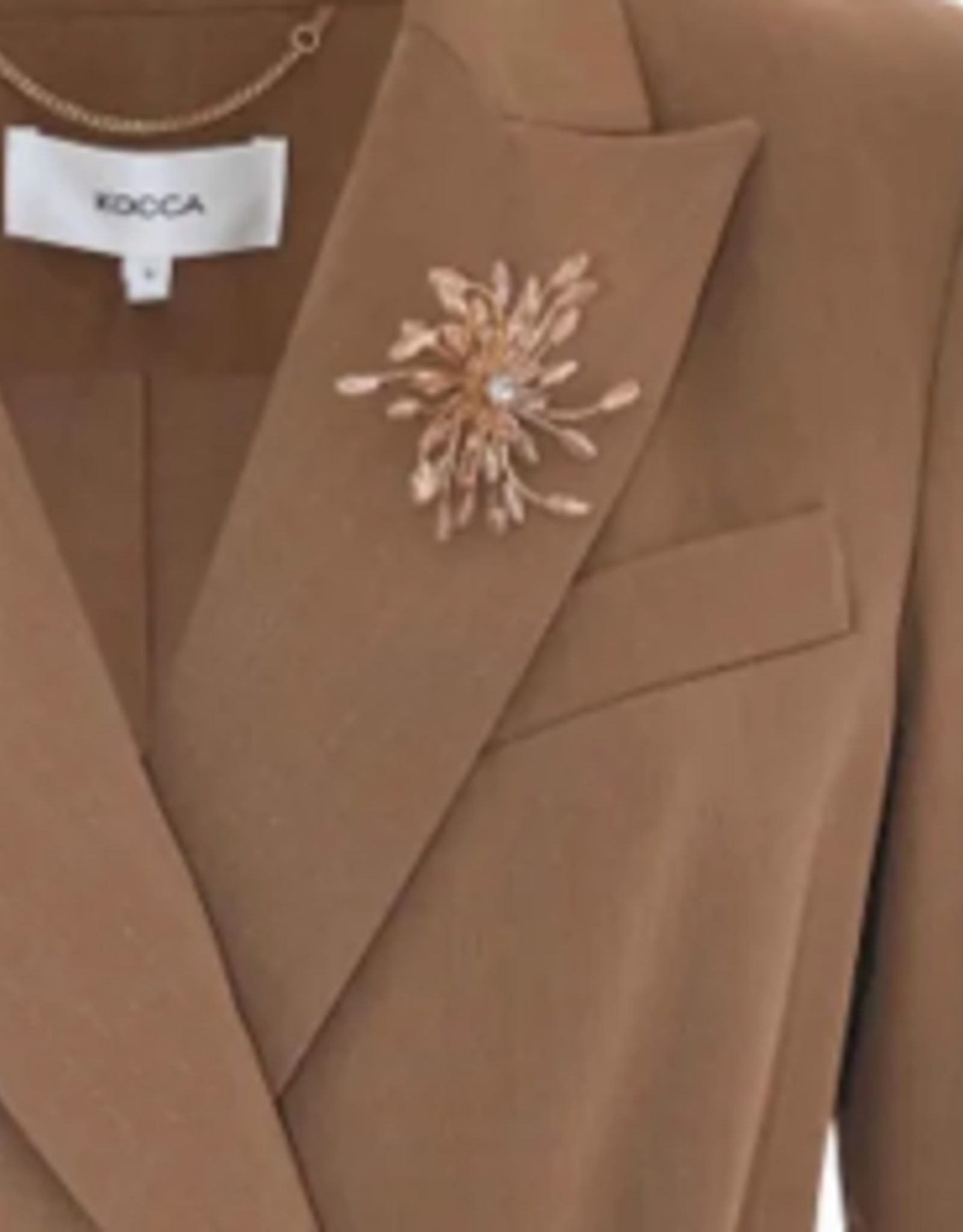 Kocca Blazer Giovita Camel Met Lurex Krijtsteep en Broche