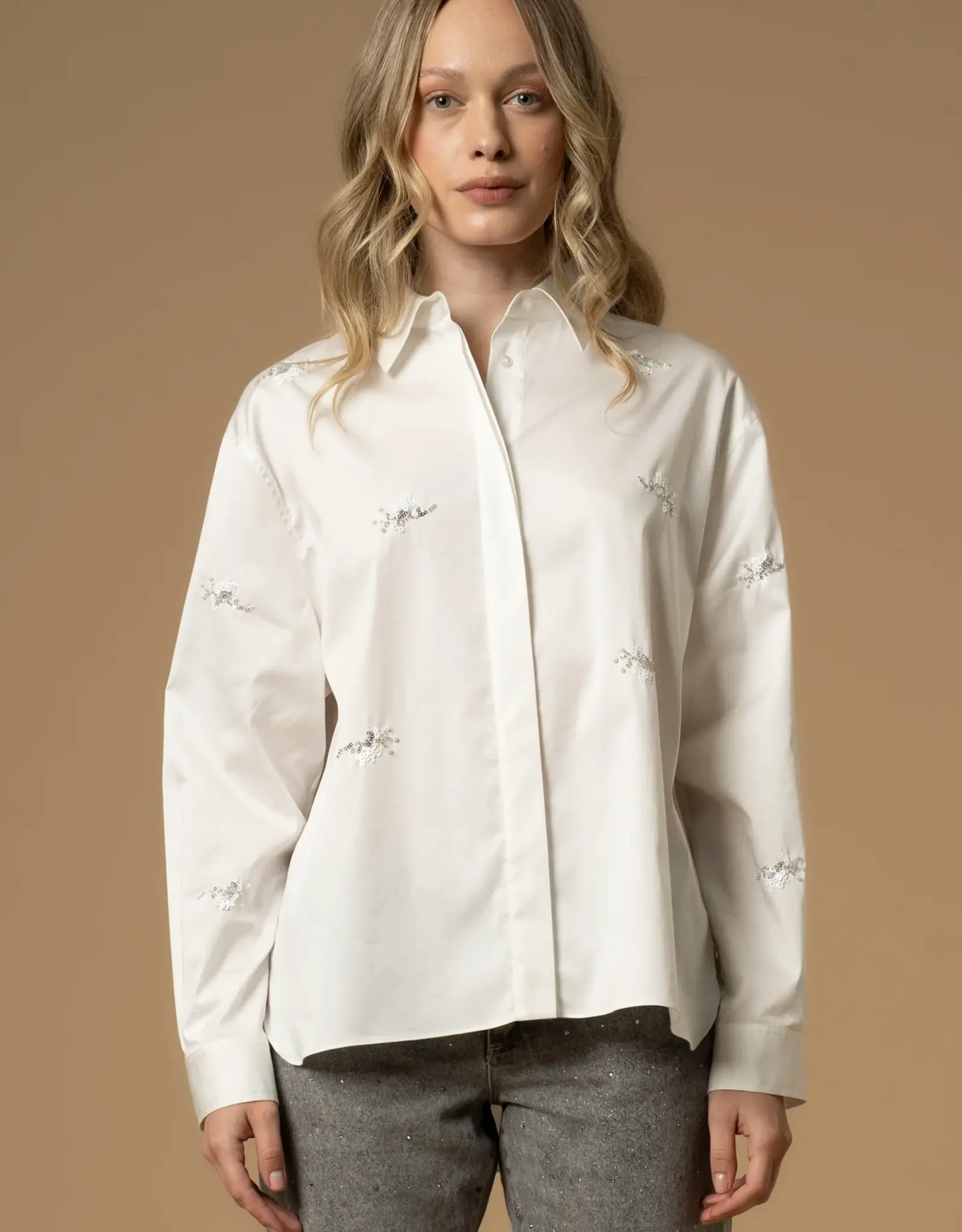 Kocca Blouse  Brandir Bianco Borduursel met zilveren pailletten