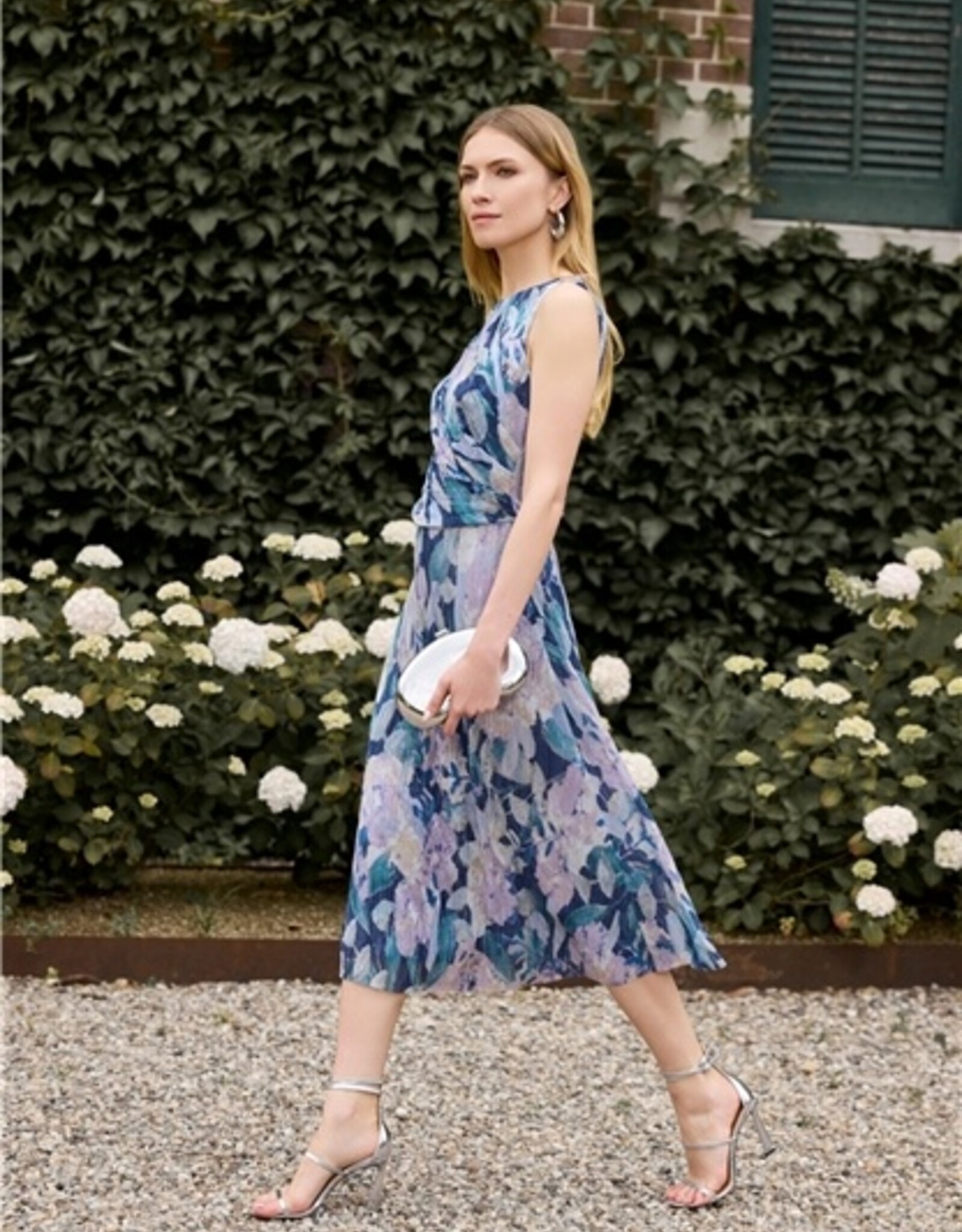 Swing Midi Jurk Met Diogonale Drapering Mauve Blauw