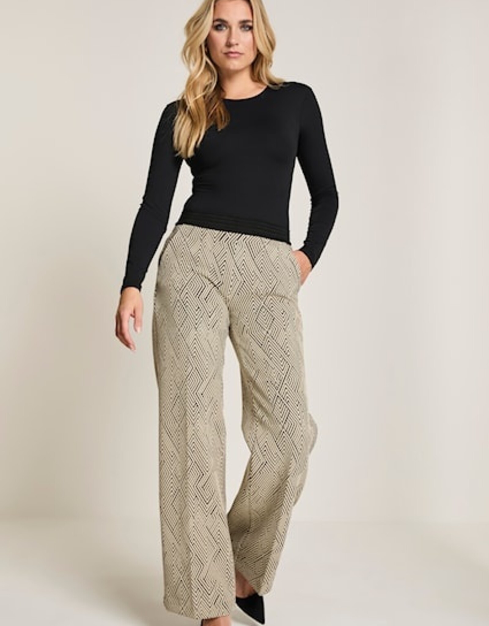 Para MI Pantalon Mira Knitted Jacquars Zigzag Ecru