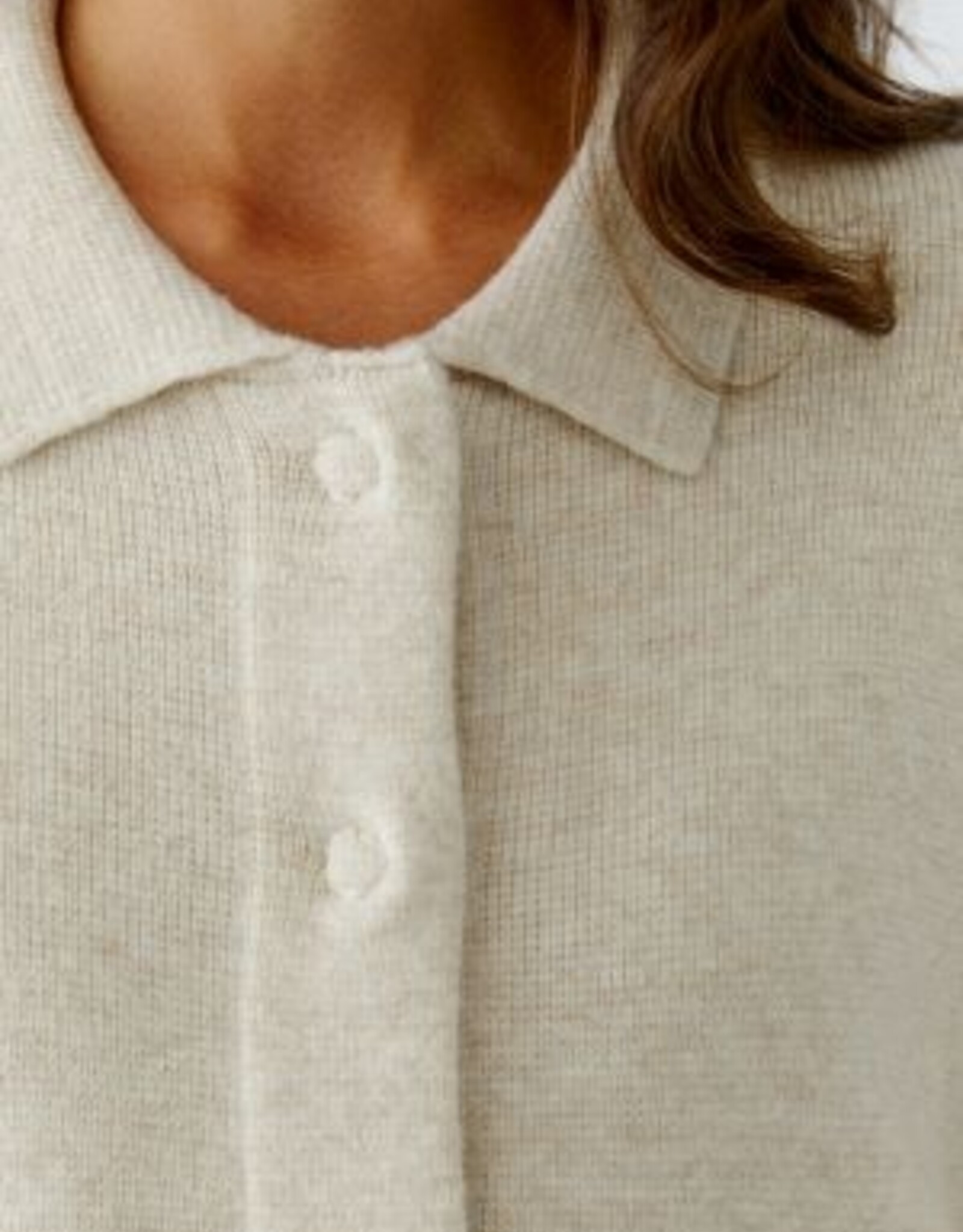 Oui Vest Polo Kraag Beige Met Zakken