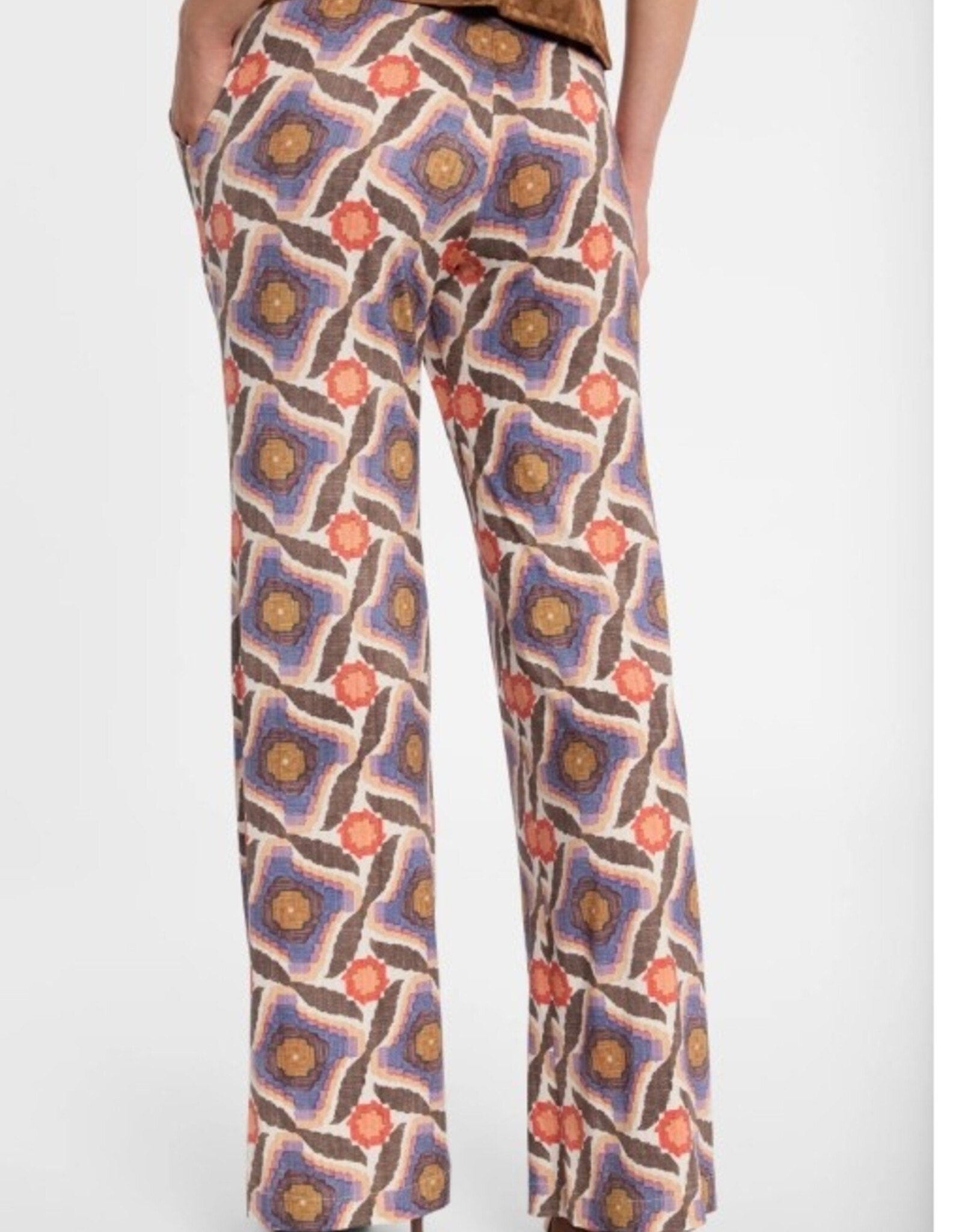 Ana Alcazar Pantalon Etnische Print Bruin Blauw Wit Coraal