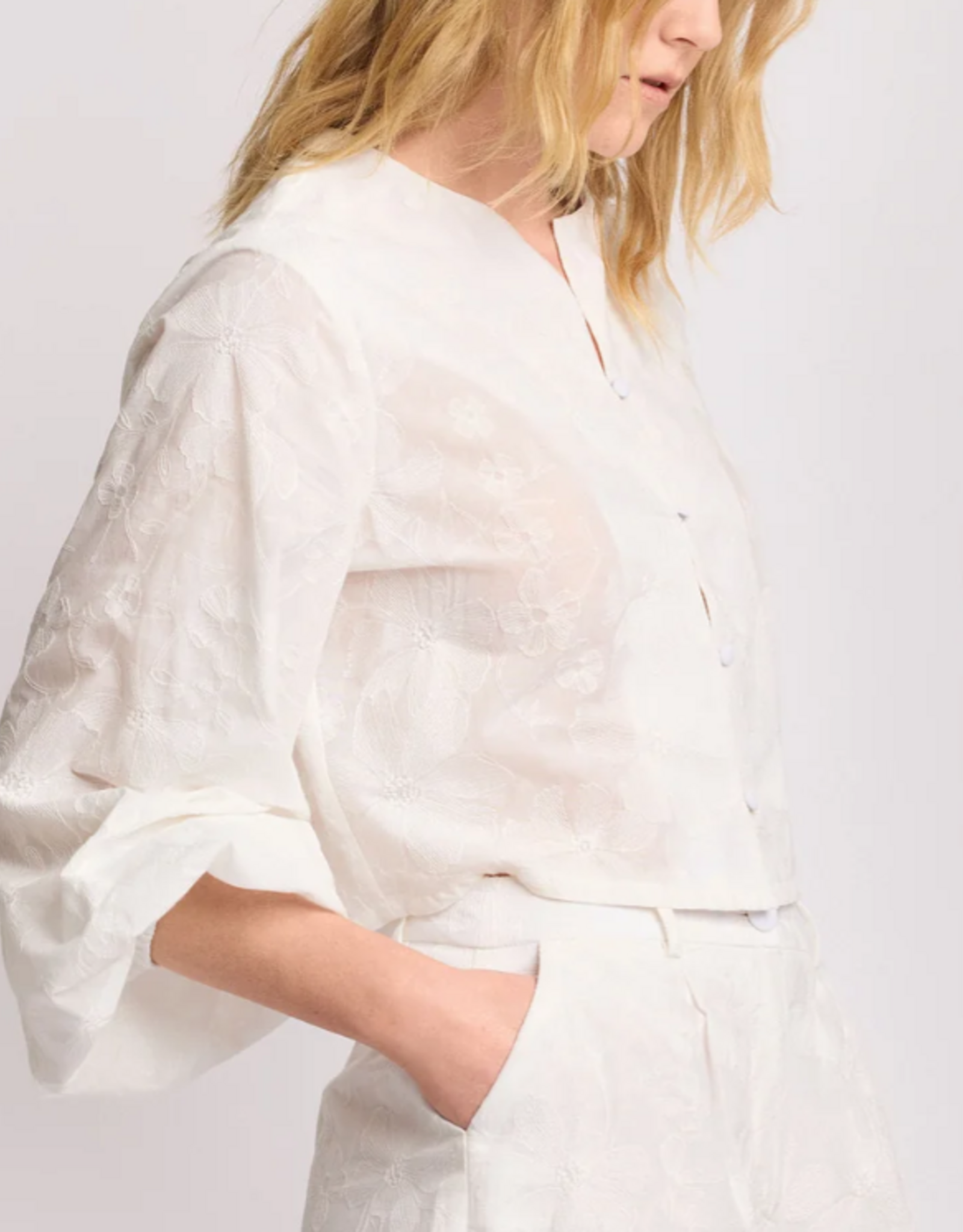 Kocca Blouse Jasje Norge RH Borduur  Bloem Wit