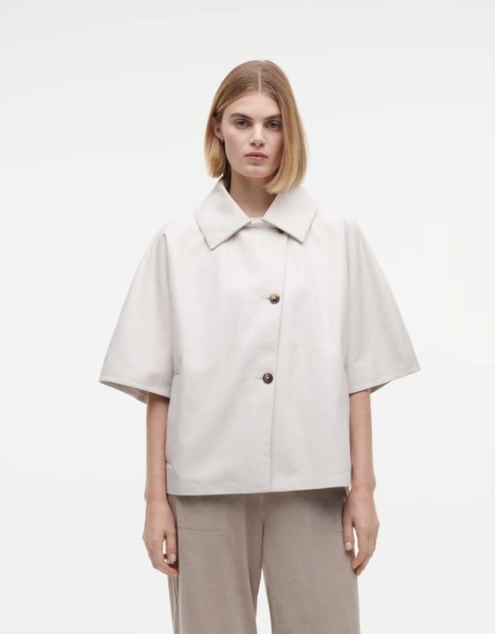 Studio AR Cape Jasje Clara Shoft Sheep Stone