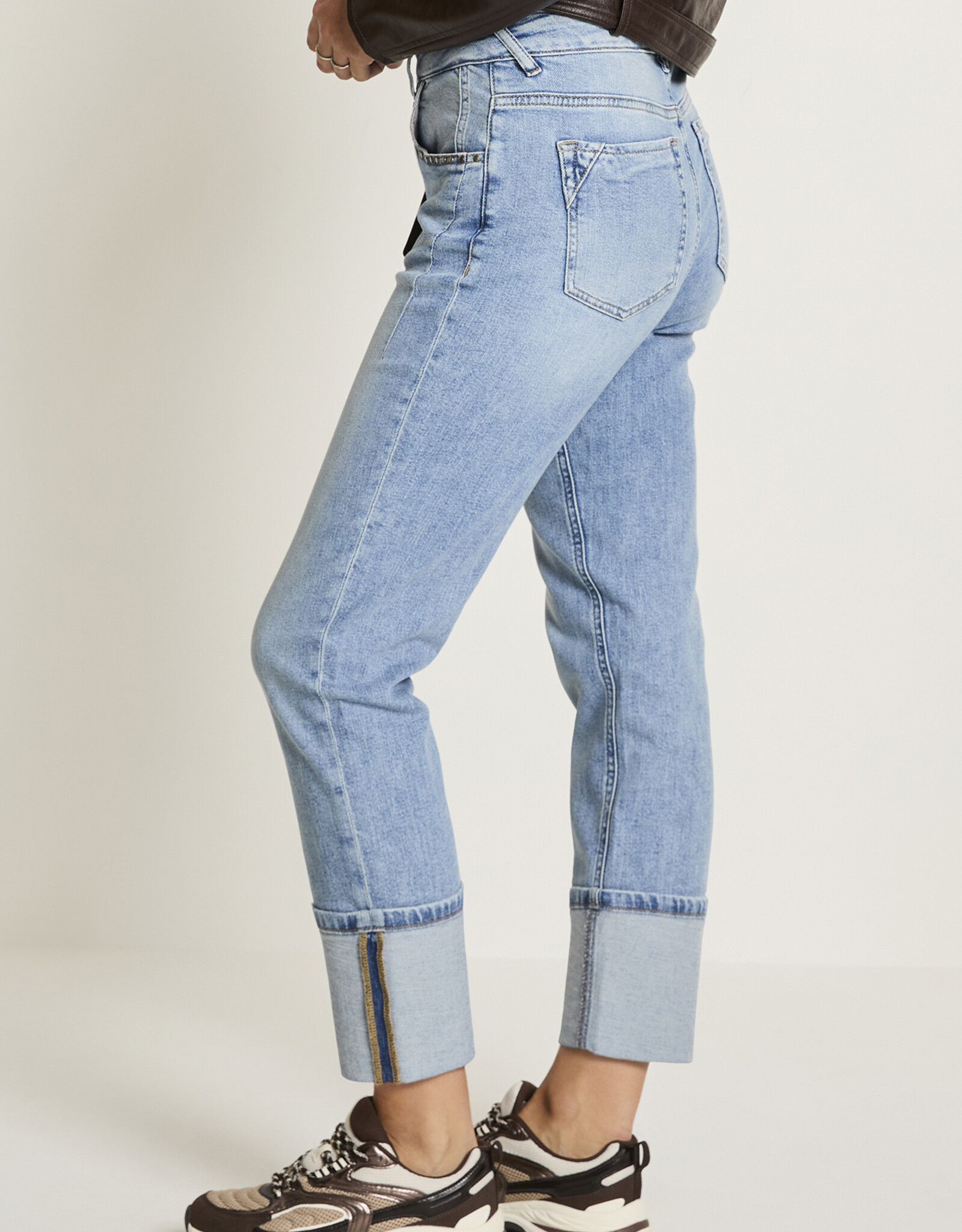 Para MI Capri Stud Stone Uses