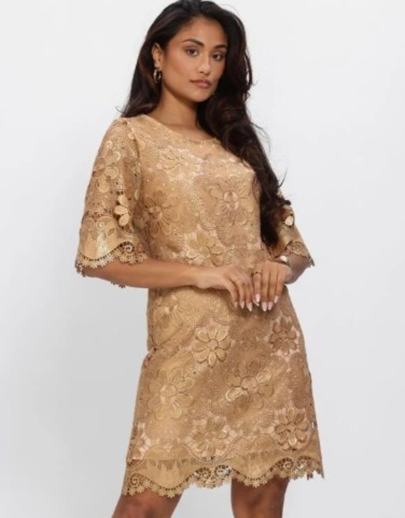 Ana Alcazar Jurk Kant Gold