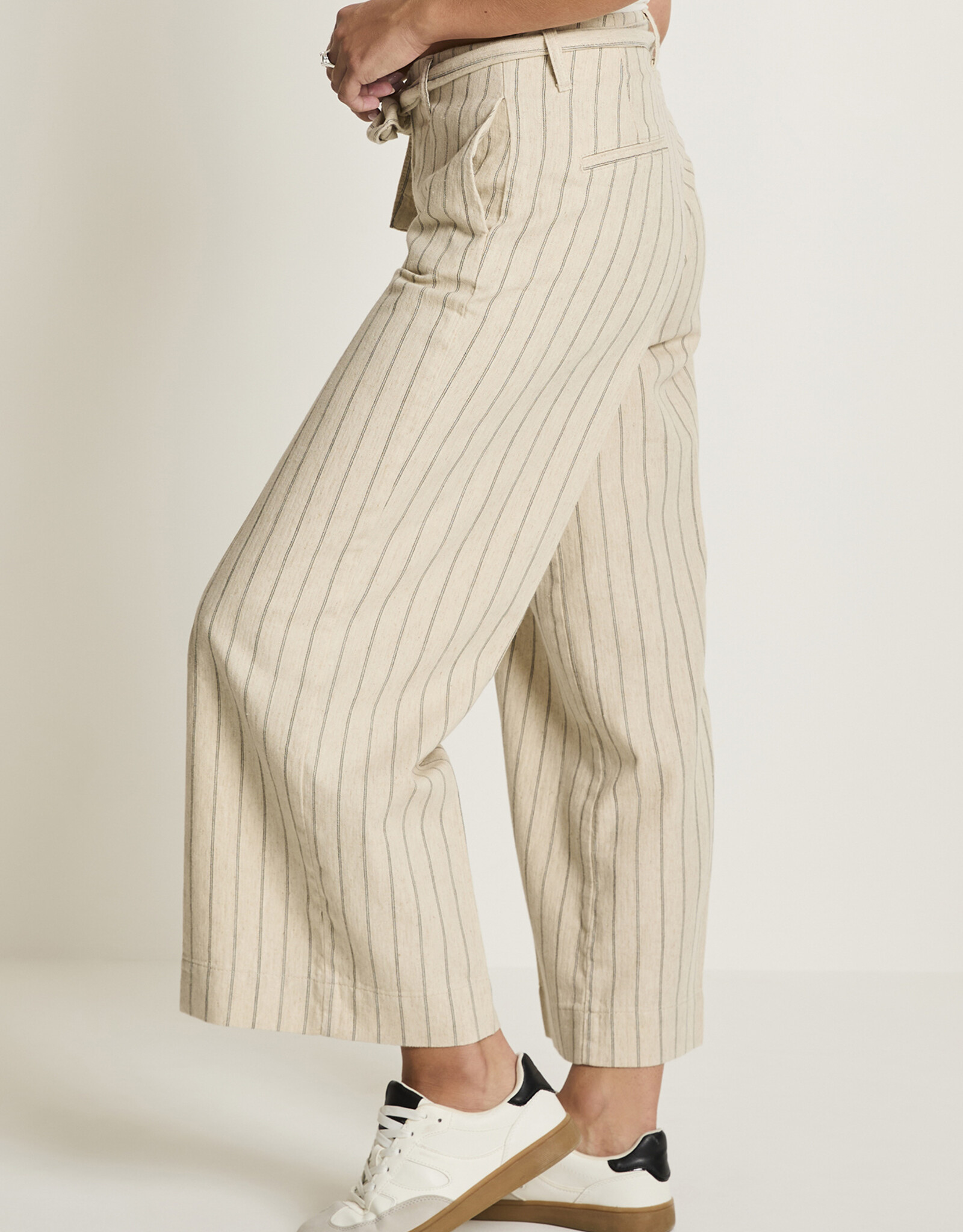Para MI Pantalon Cloe Belt Striped Linen Navy Sand