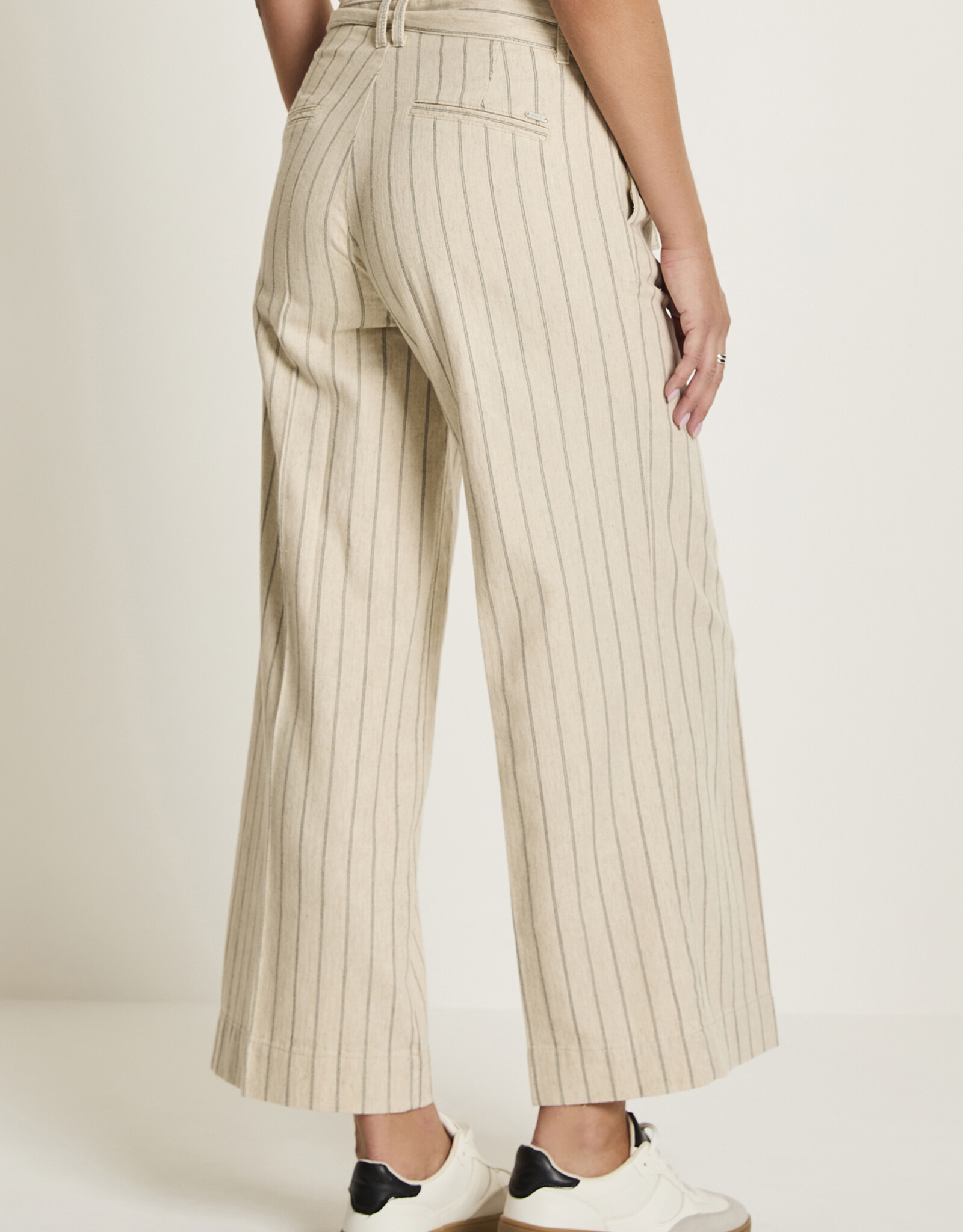 Para MI Pantalon Cloe Belt Striped Linen Navy Sand