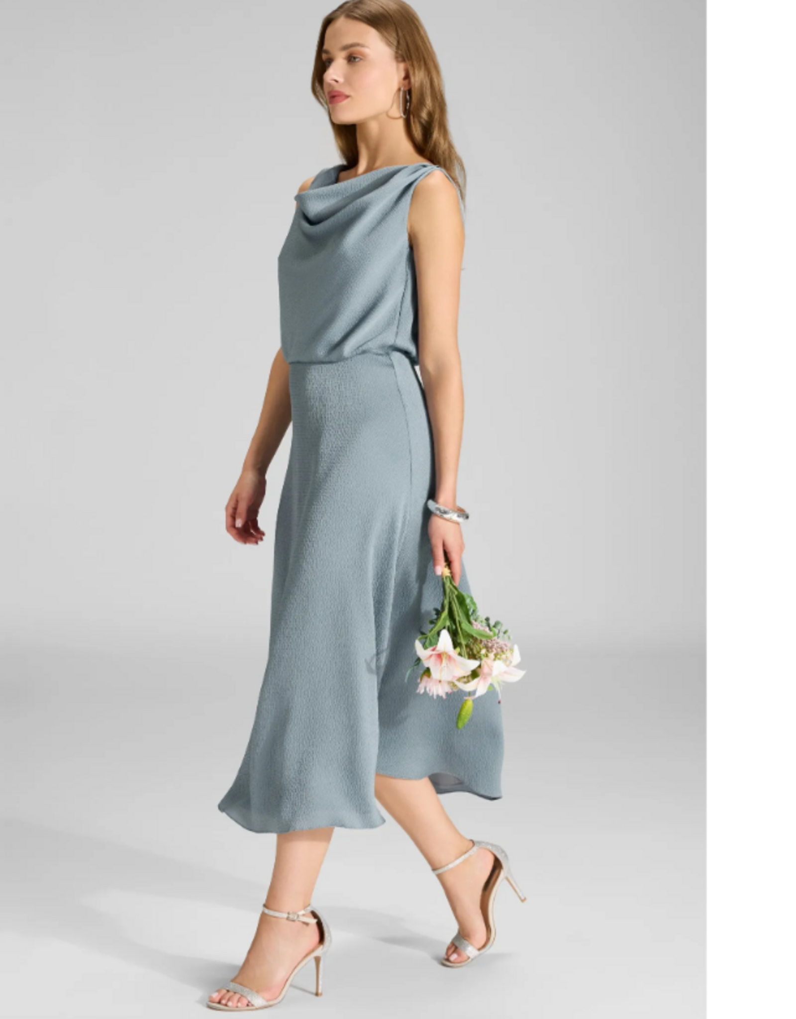 Swing Jurk Waterfal Hals Ice Bleu
