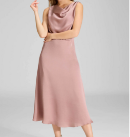 Swing Jurk Satin With Waterfal Neck Blush Rose