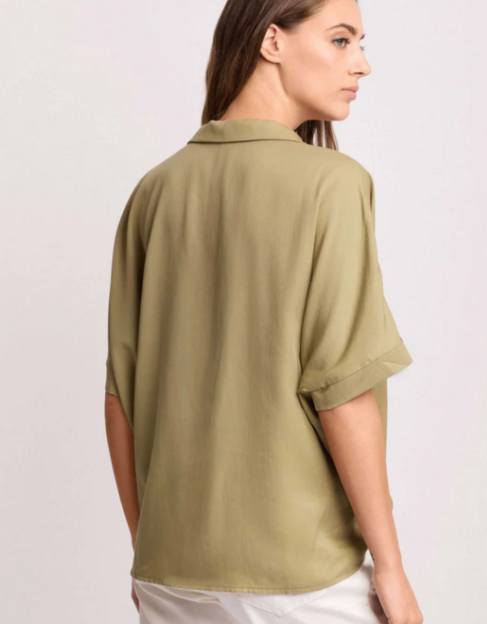 Kocca Blouse Basilide Verde L-Groen Aangeknipte Mouw