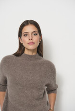 LaSalle Raised Neck Cropped Sleeve Pullover Cashew