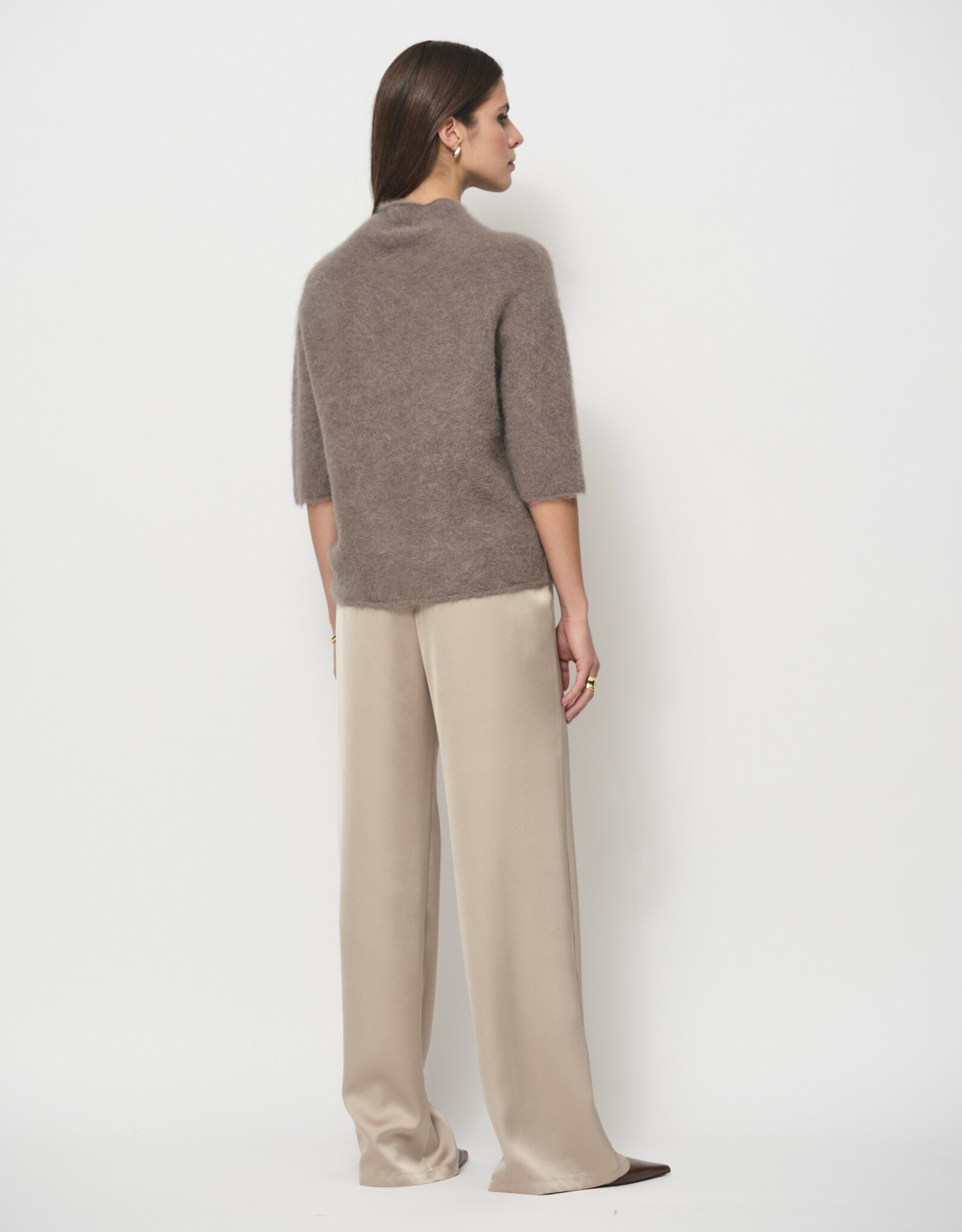 LaSalle Raised Neck Cropped Sleeve Pullover Cashew