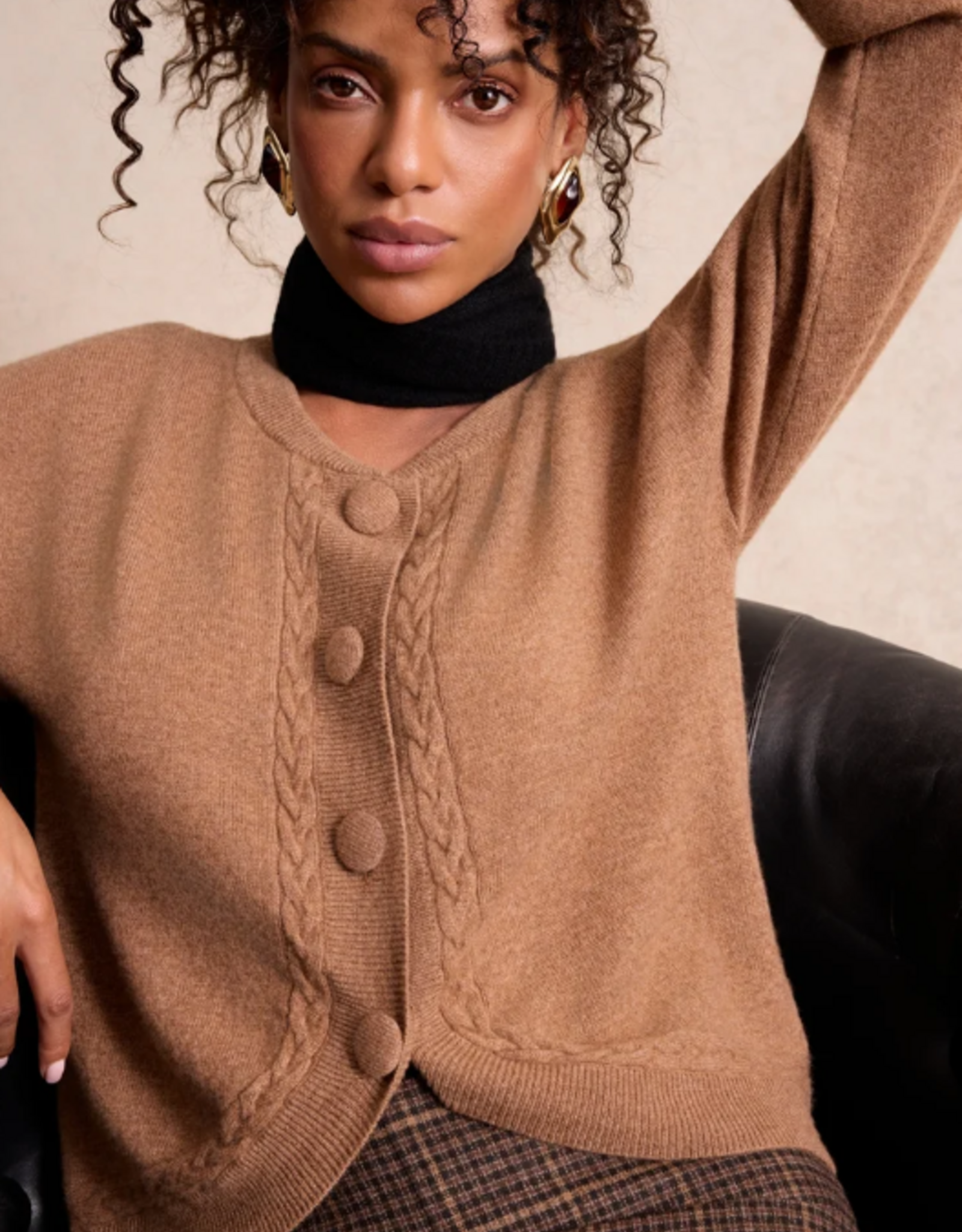Leo&Ugo Vest Mathilde met Kabel Front Camel
