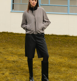 JapanTKY Bomber Jack Ayuna Black Creme