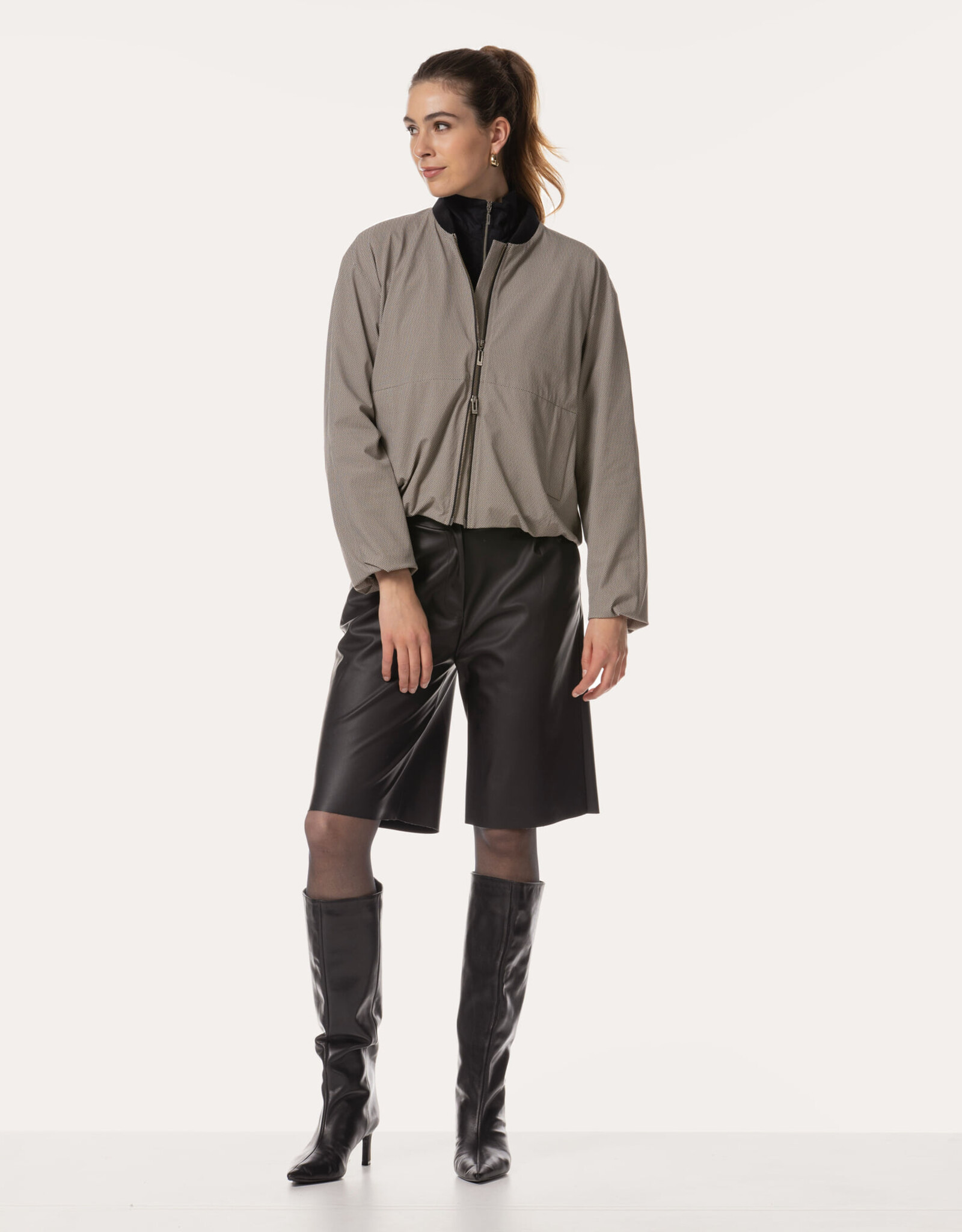 JapanTKY Bomber Jack Ayuna Black Creme