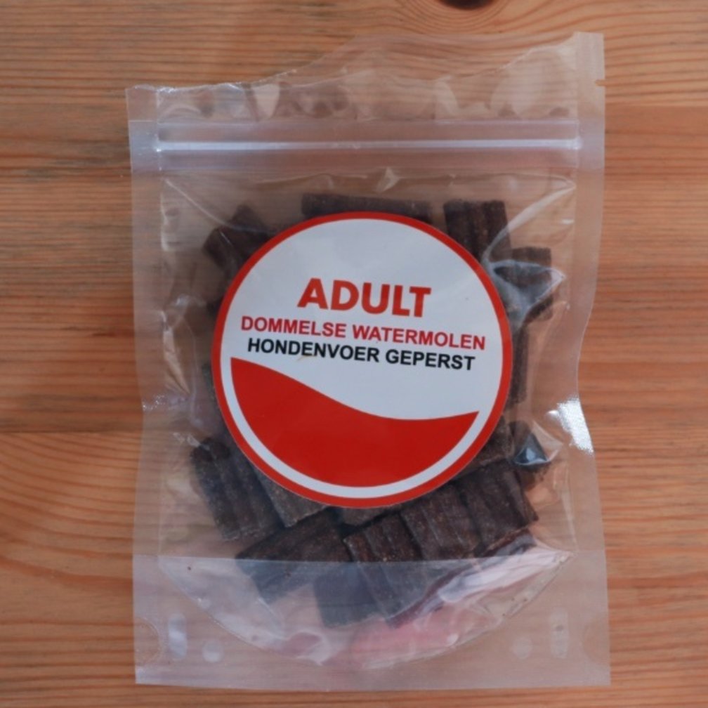 Adult geperste hondenbrok