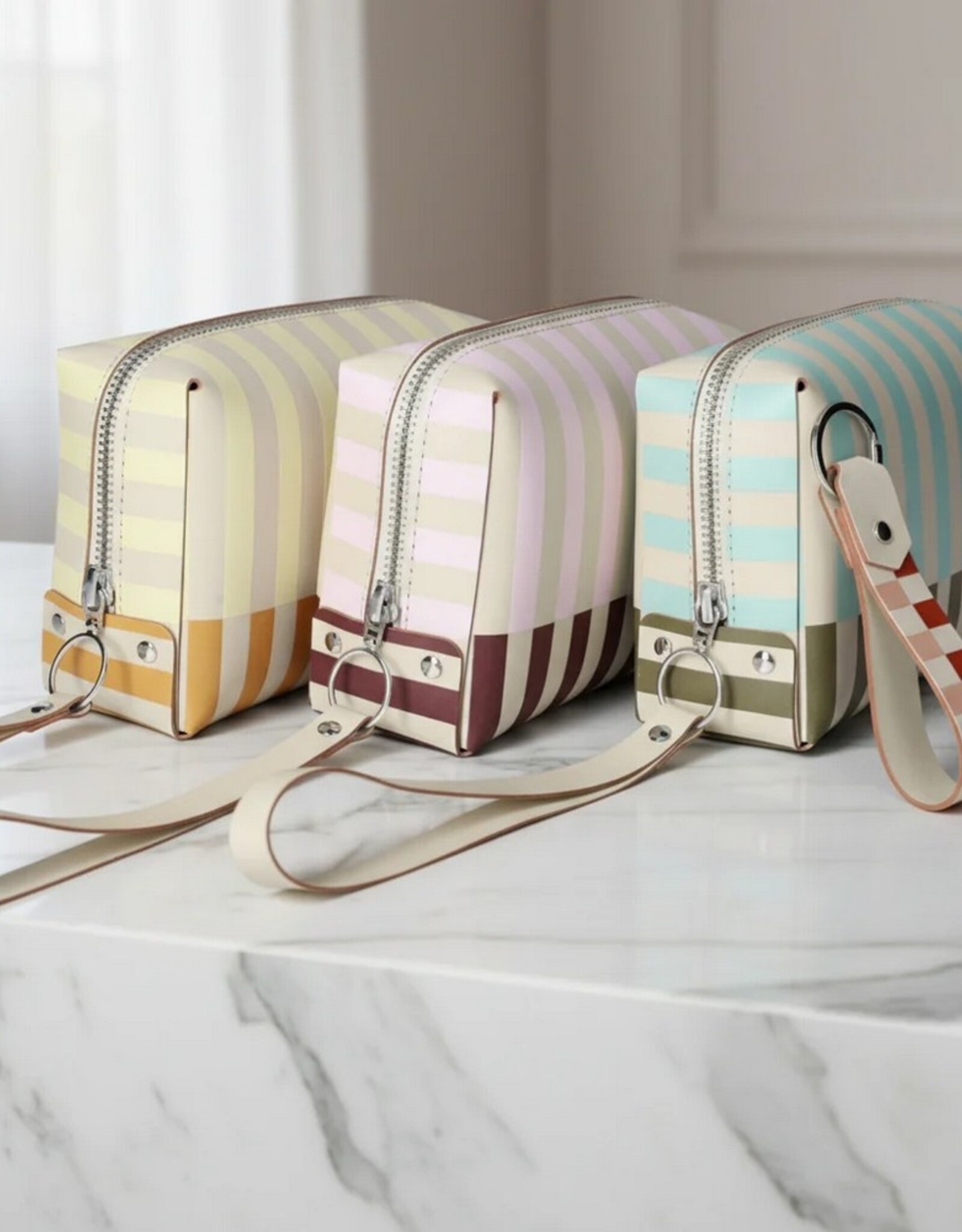 Vacavaliente Toilettas Stripes Nile Green