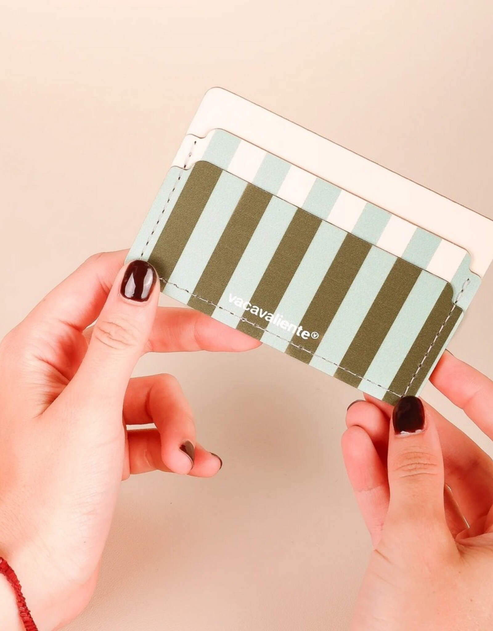 Vacavaliente Kaarthouder Stripes Nile Green