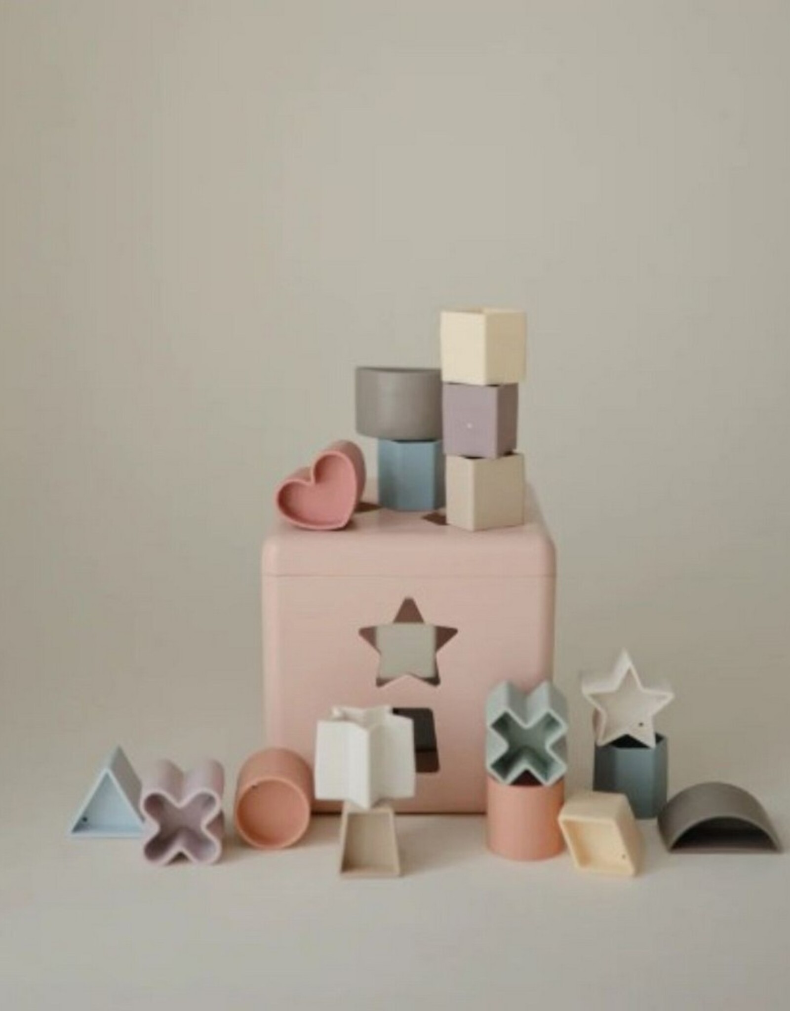 Mushie Vorm Sorteerdoos Pastel