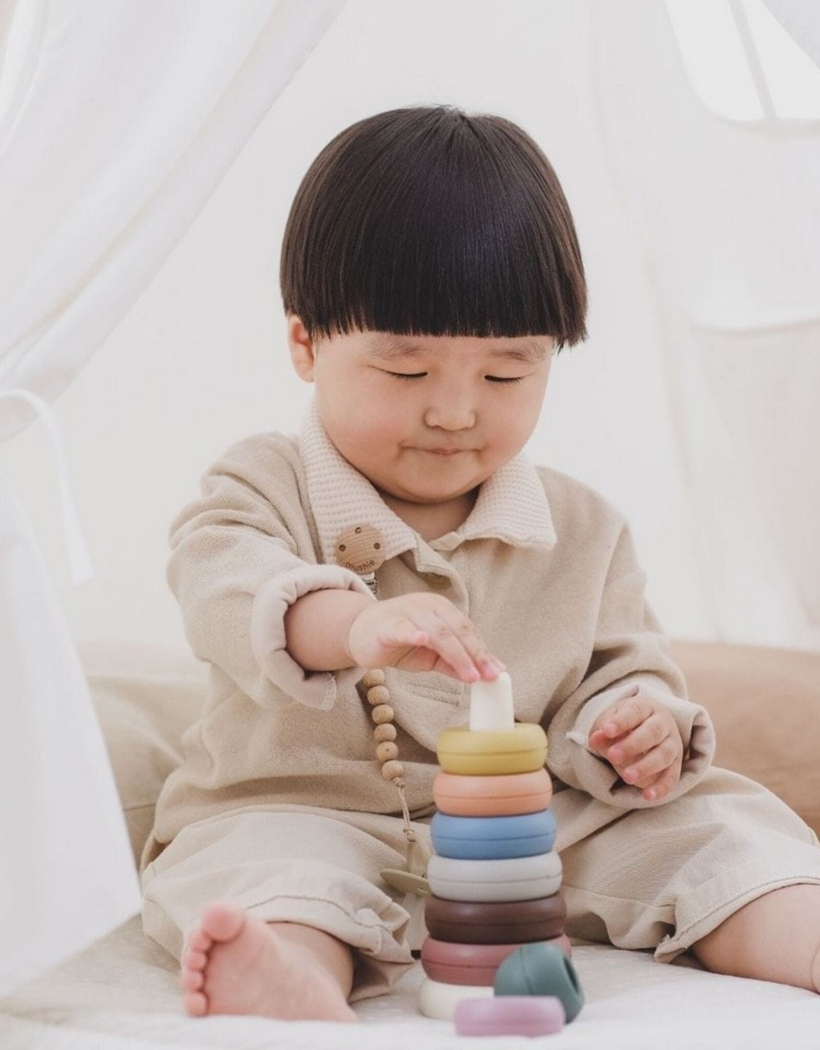 Mushie Stapeltoren met ringen Rustic