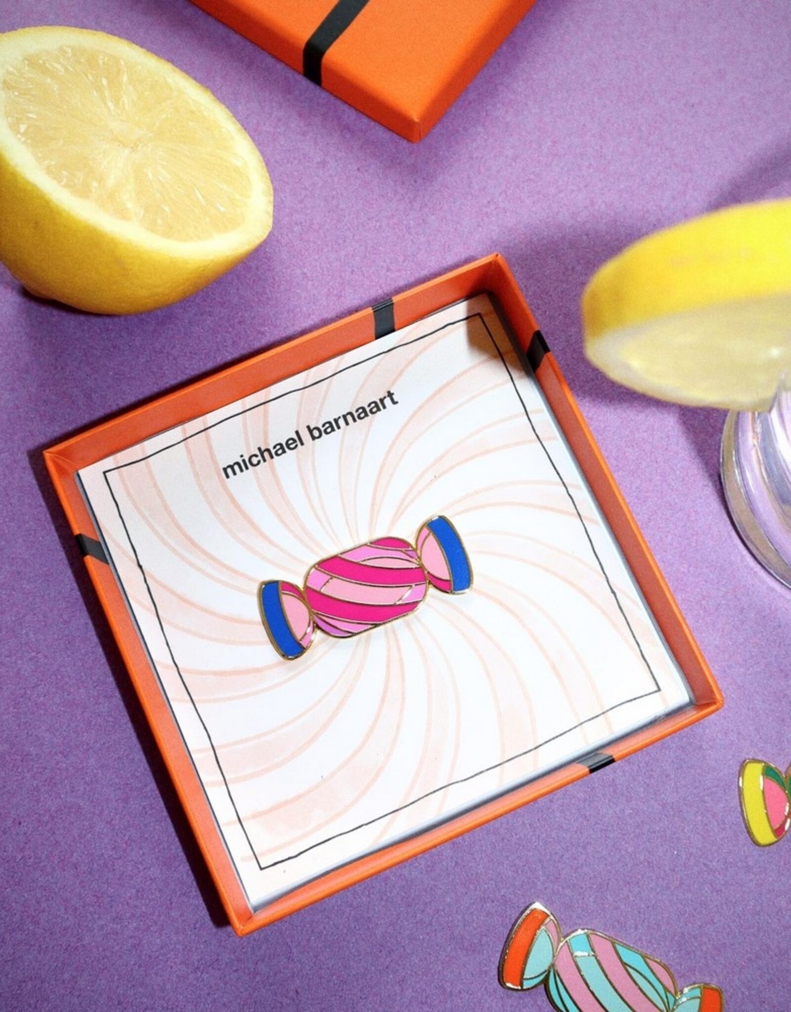 Michael Barnaart Broche Candy Cassis Bleu