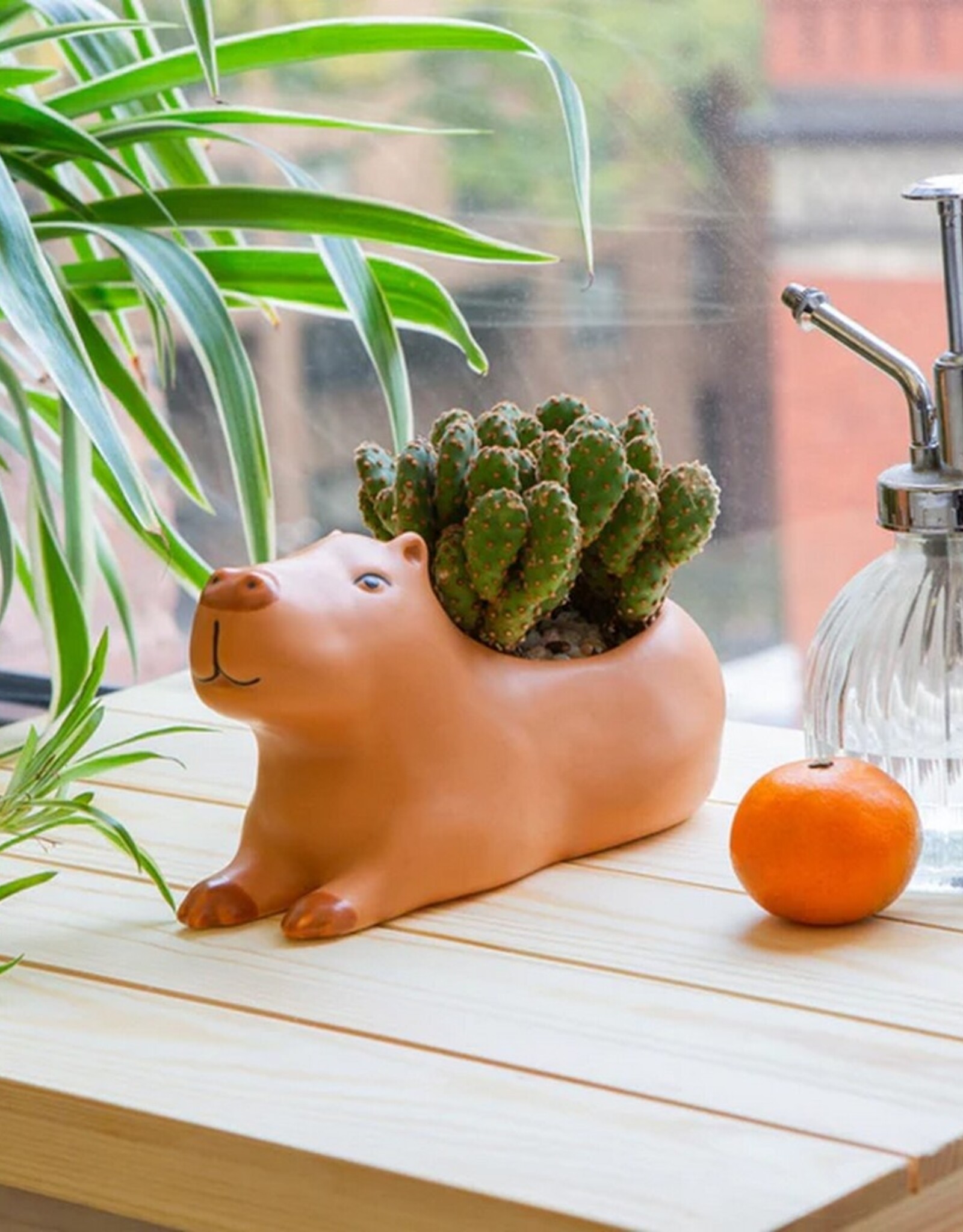 Kikkerland Planter Capybara Large