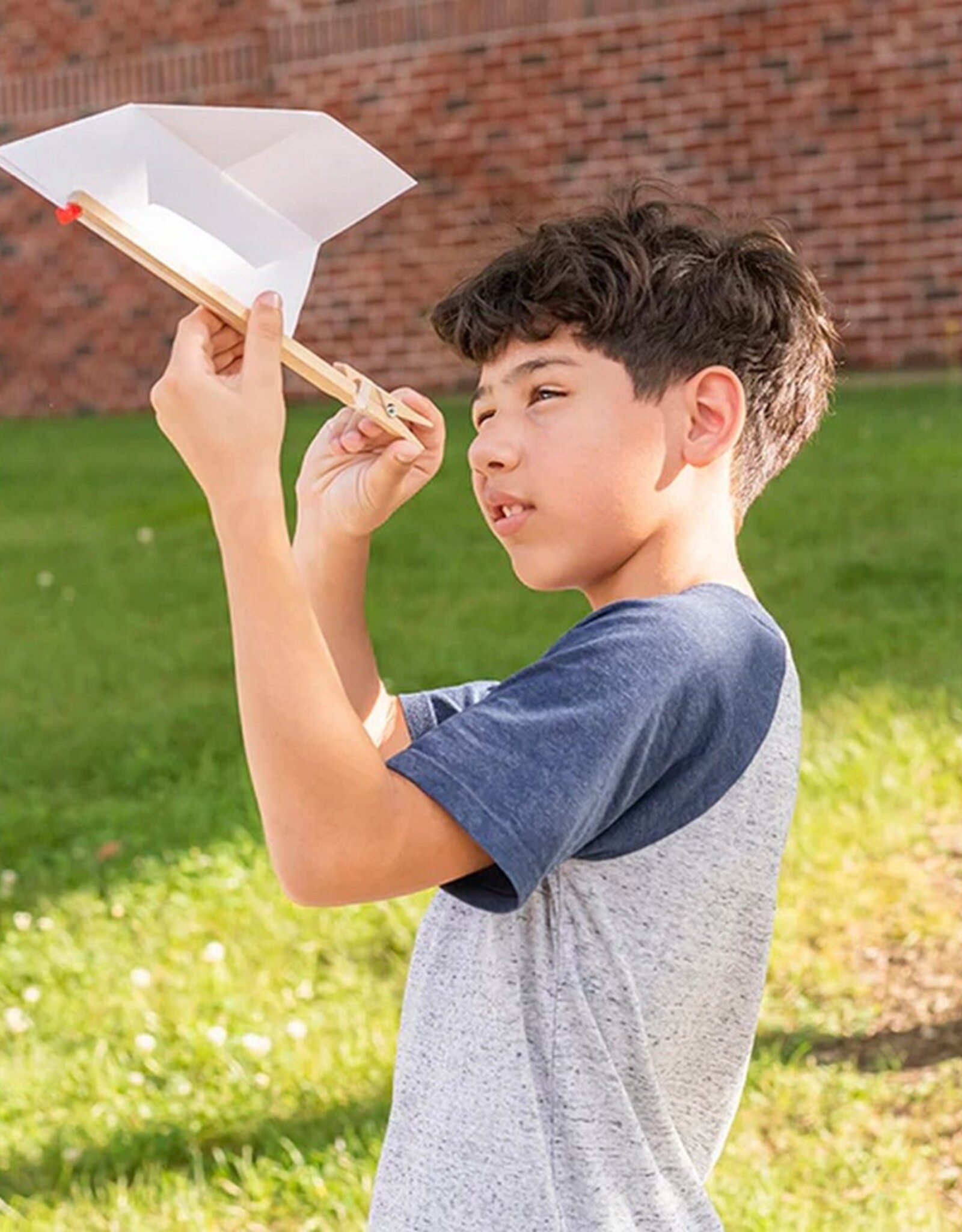 Kikkerland Huckleberry Paper Plane Launcher