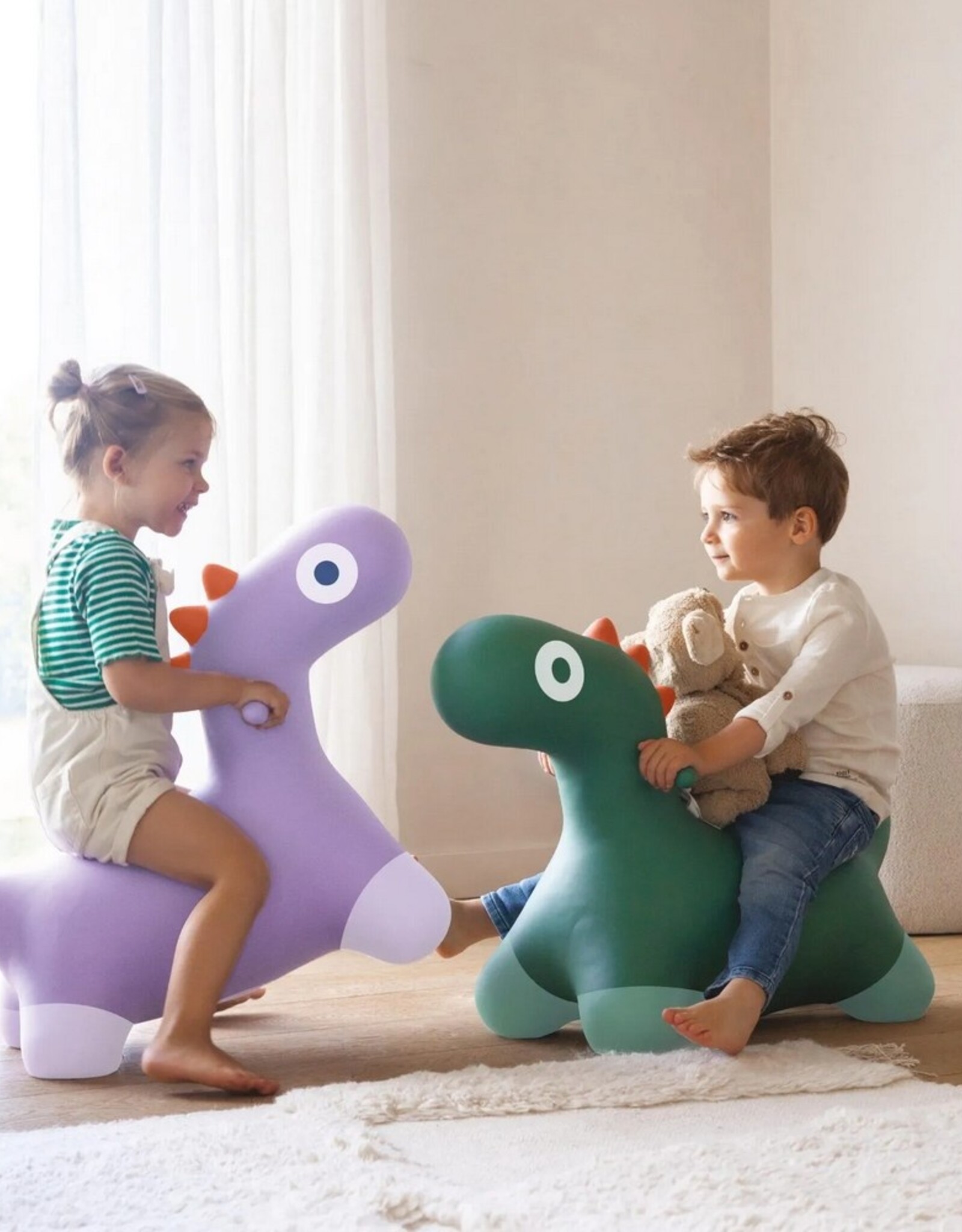 Quut Hoppi Bouncing Dino Lilac