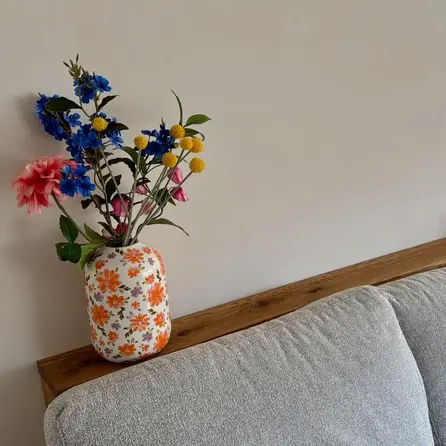 Konsolentisch Eiche massiv - für hinter dem Sofa - nach Maß - 2,7 cm (27 mm) dick - Eichenholz rustikal (B/C) - Wandtisch mit breiten Lamellen