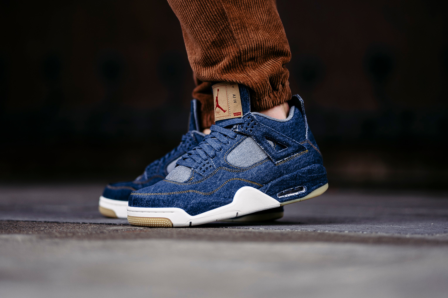 air-jordan-levis-blue 