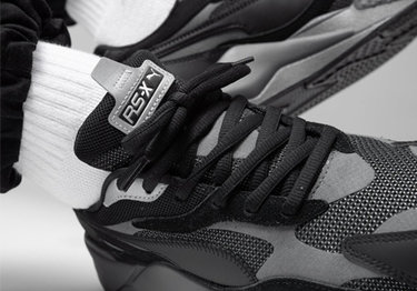 Schwarze sneakers
