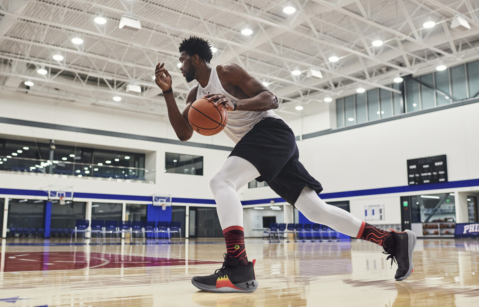 joel-embiid-under-armour-basketbal