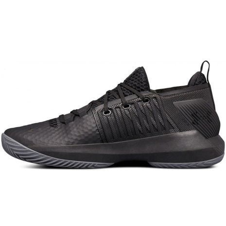 Under armour drive 4 on sale black