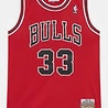 Mitchell & Ness Mitchell & Ness Chicago Bulls Scottie Pippen Jersey Rood Mitchell & Ness Mitchell & Ness Chicago Bulls Scottie Pippen Jersey Rood