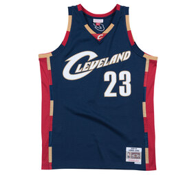 Mitchell & Ness Cleveland Cavaliers - Lebron James Name & Number T-Shirt, NBA JERSEYS, JERSEYS