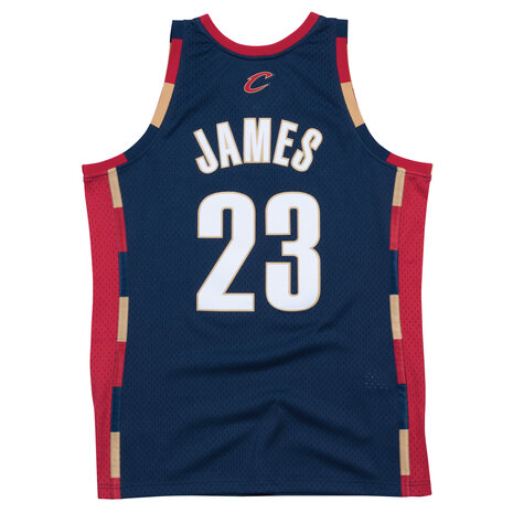 LeBron James Cleveland Cavaliers Mitchell & Ness Swingman Jersey - White, Size: XL