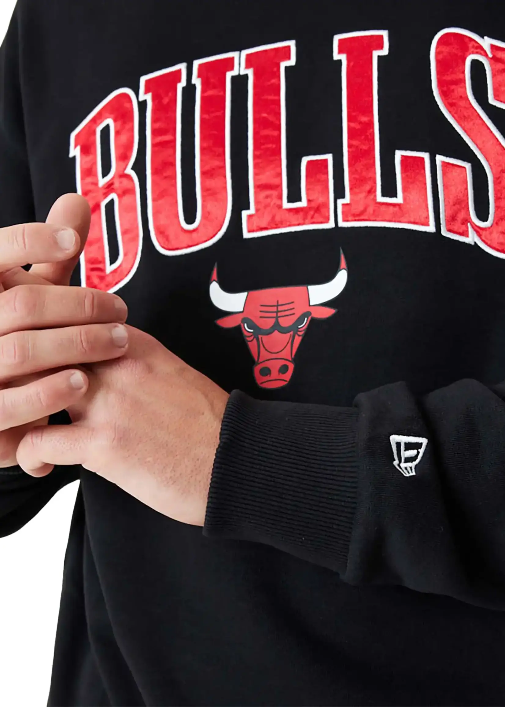 New Era Chicago Bulls NBA Applique Crewneck Black