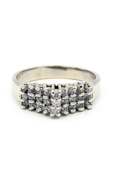 "Vera" ring